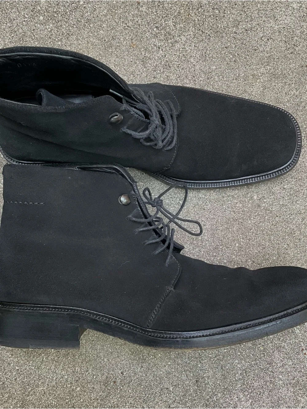 Men’s GUCCI black suede leather 5 eye lace up ankle boots 9 D